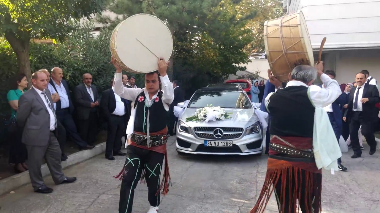 Halay ve Oyun Havası Saati İçin Sahneye Hâkim Ritim Yönetimi
